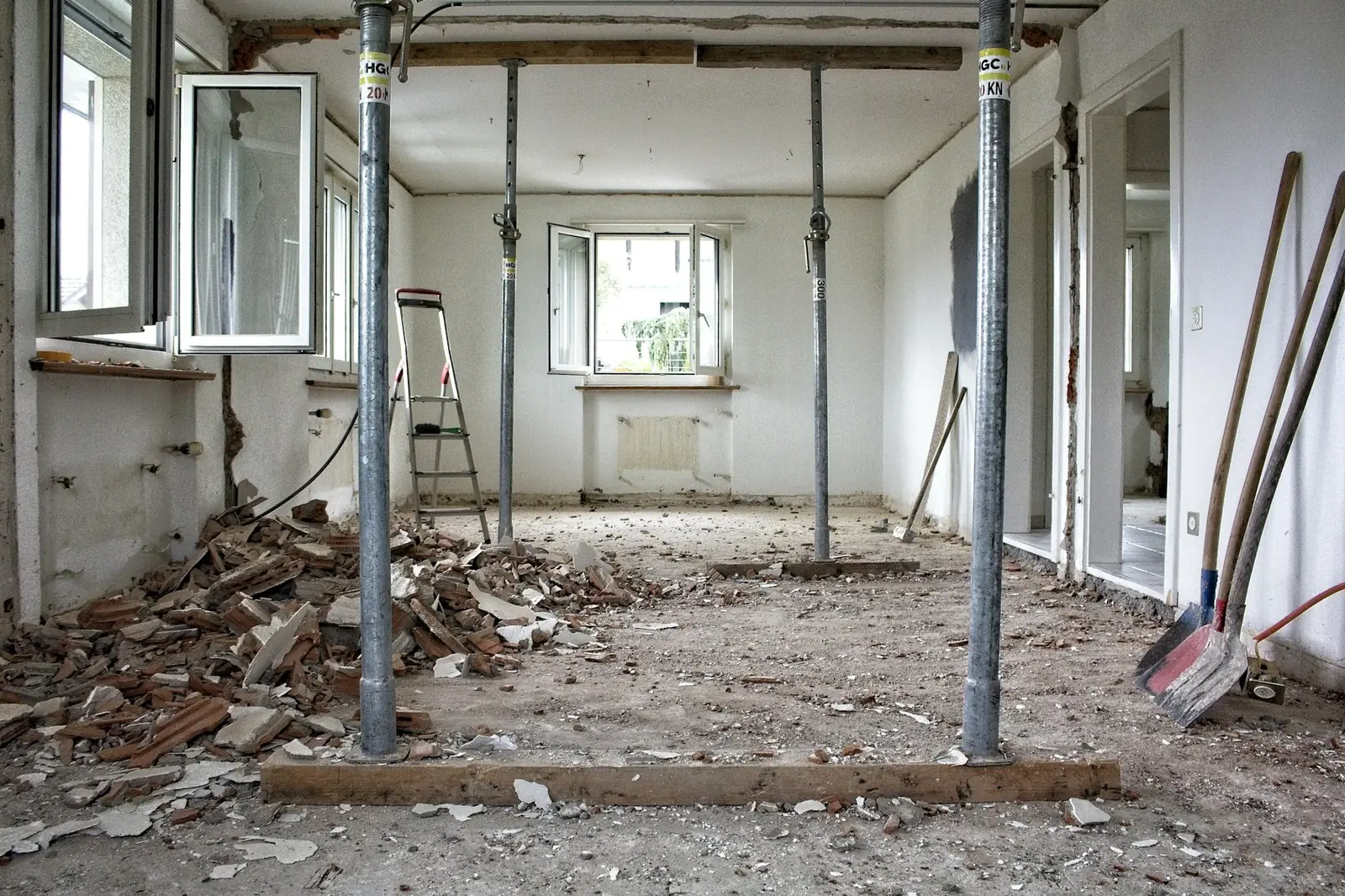 Innenausbau & Veredelungen — 3